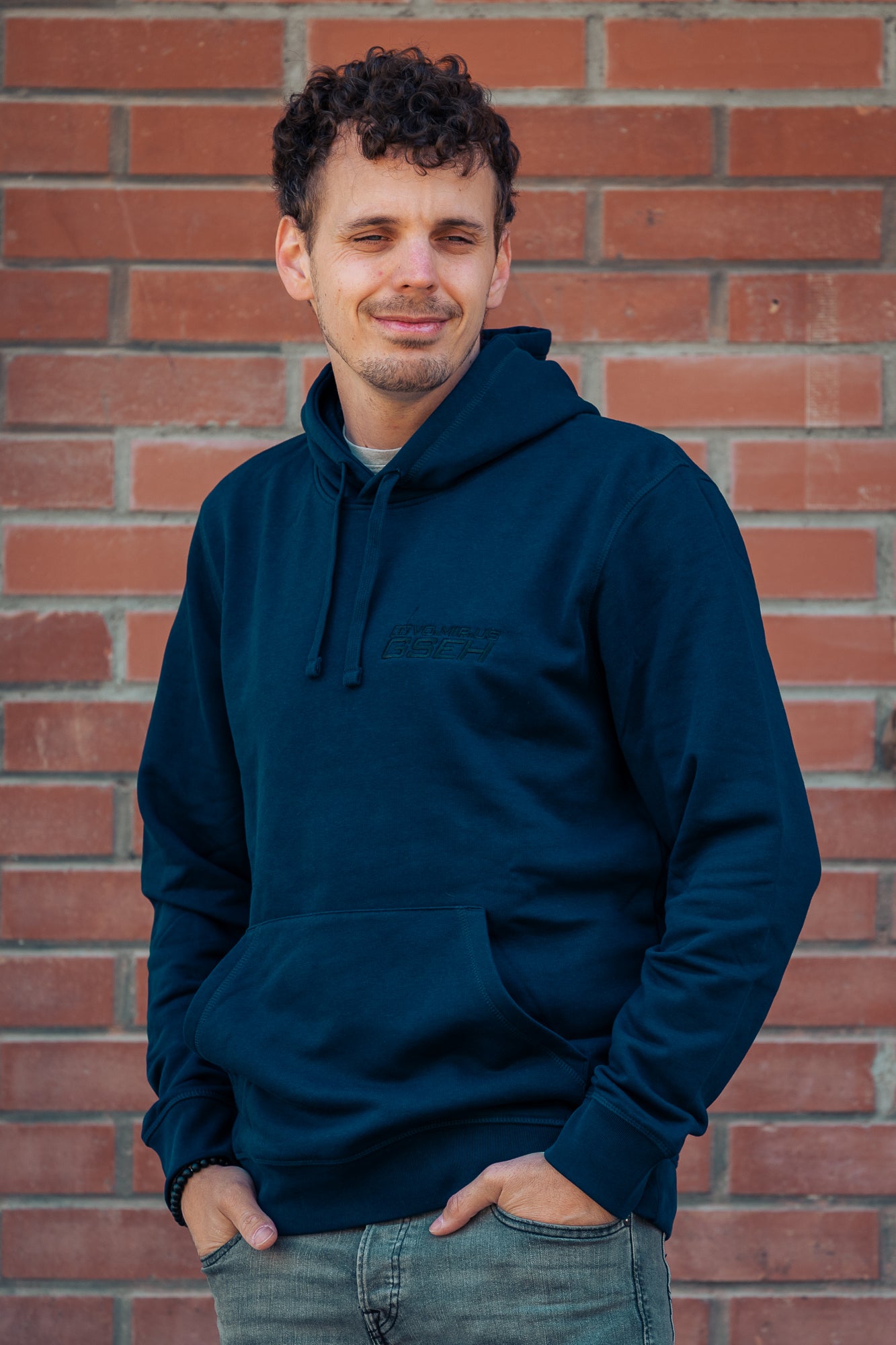 Hoodie mit Stick Dunkelblau