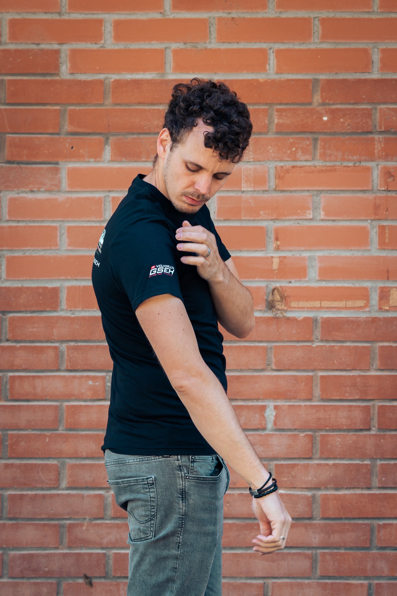 T-Shirt mit Chassis Ladung Schwarz